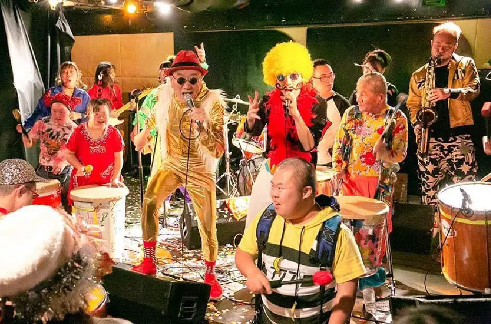 サルサガムテープ